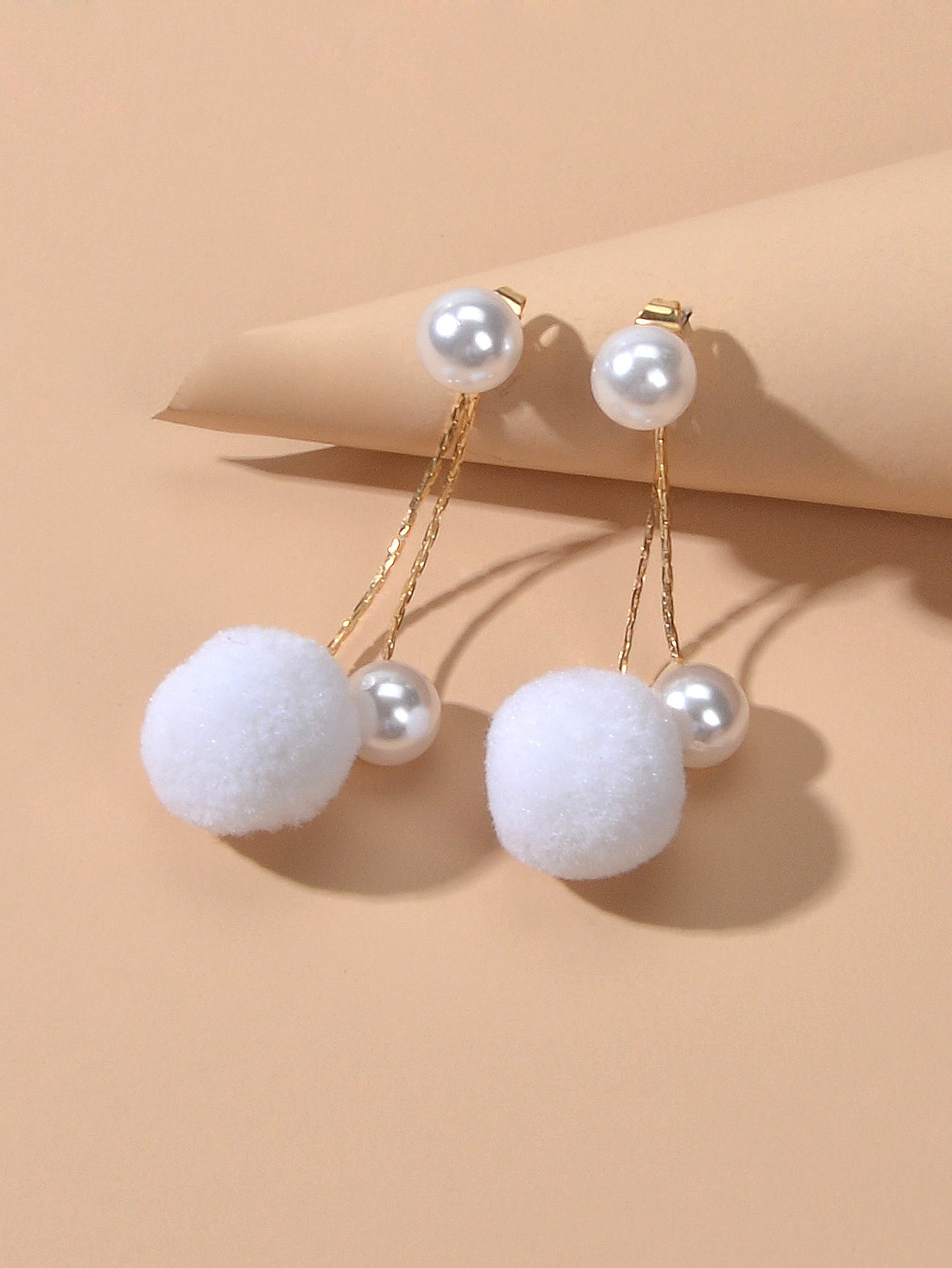 Retro Gold Chain Pearl Decor Ball Dangle Earrings Designer Jewellery Ear Jacket-6