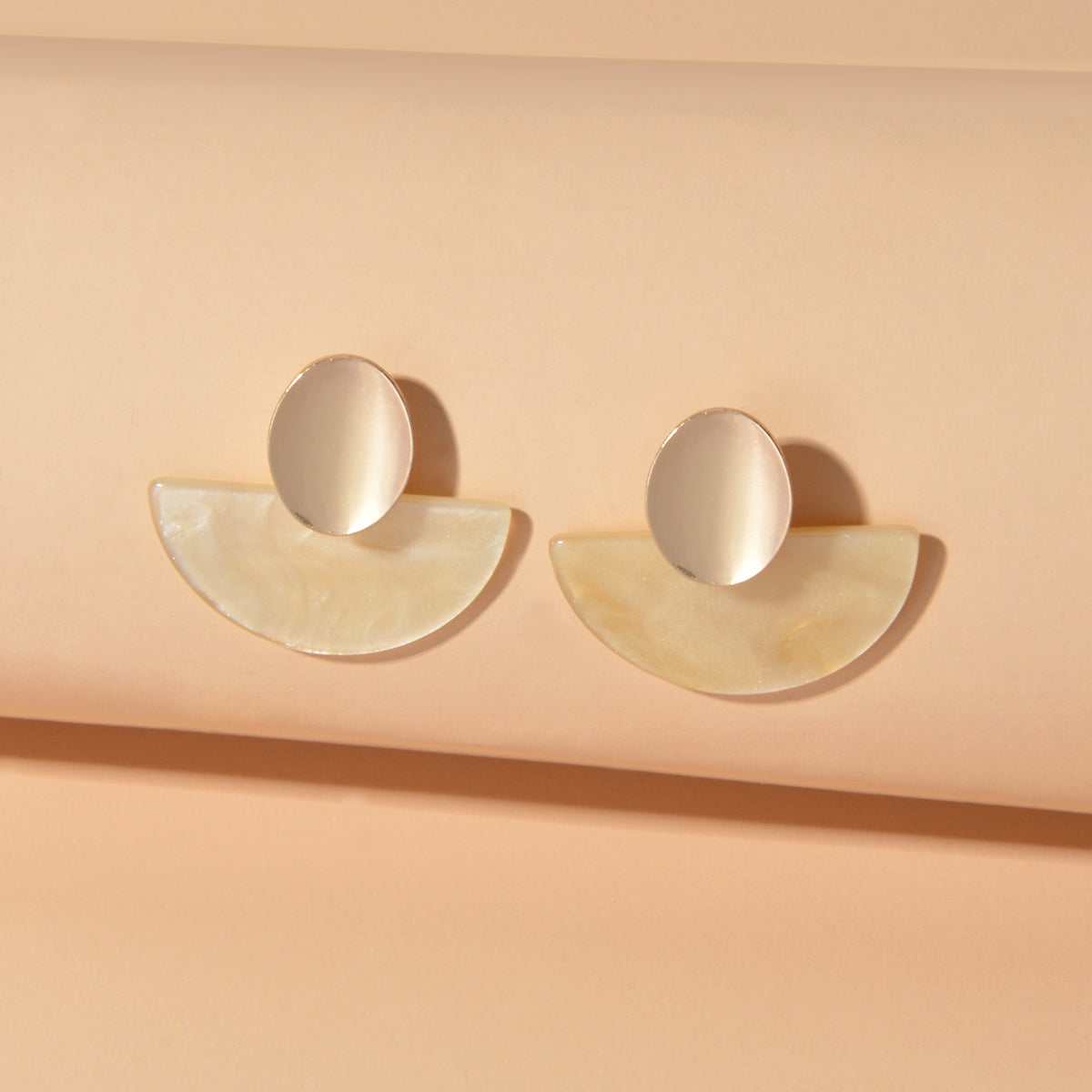 Unique Handmade Lightweight Gold Plated Geometric Fan-shaped Stud Chic Earrings-5