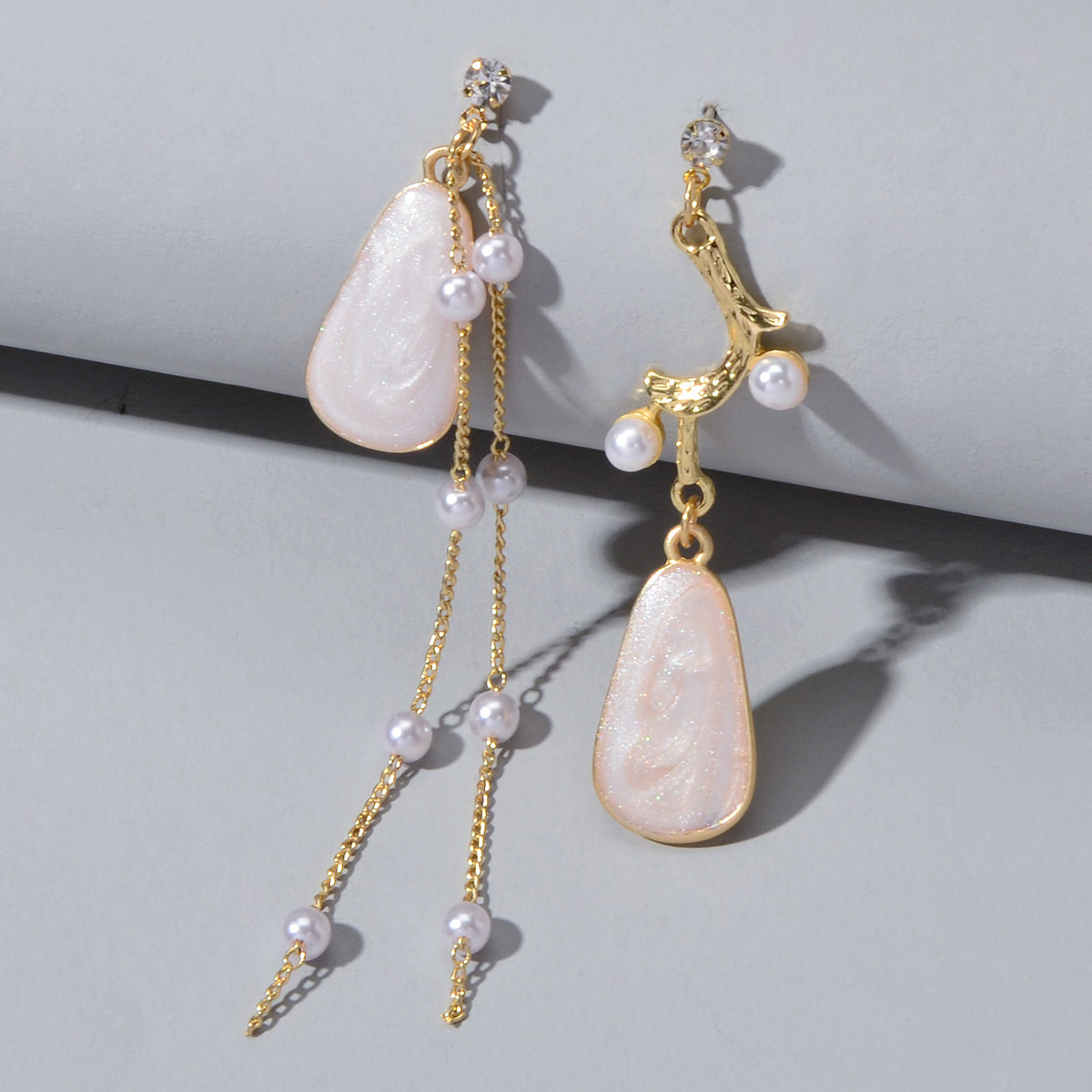 Retro Design Asymmetric Long Gold Chain Pearl Enamel Geometric Dangle Earrings-0