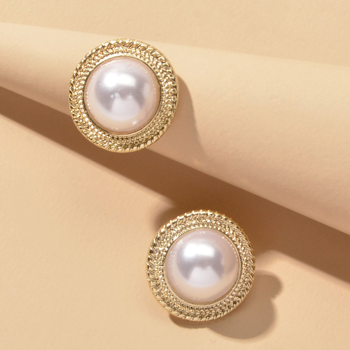Retro Pearl Decoration Gold Plated Round Stud Wedding Engagement Female Earrings-0