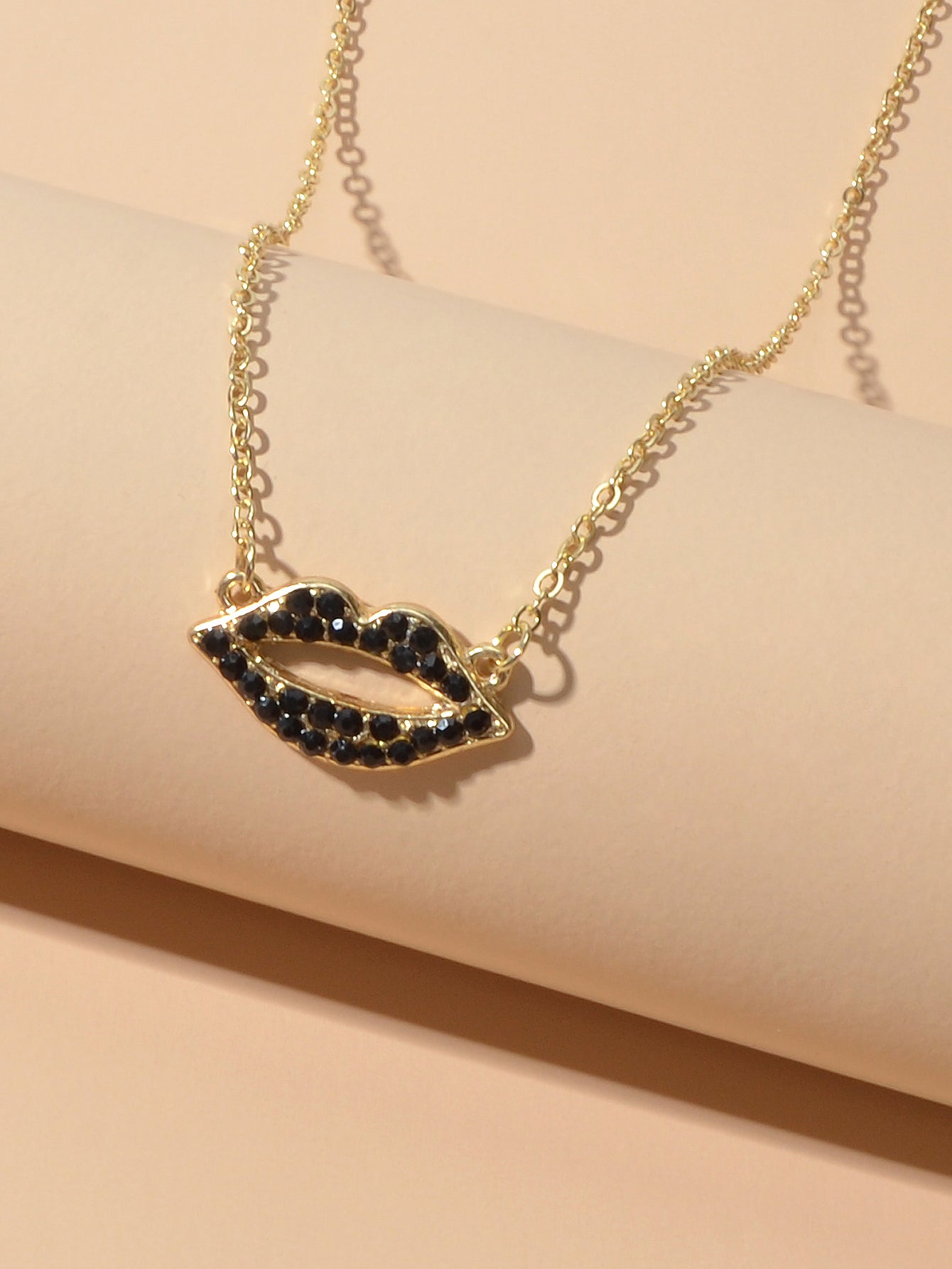 Gift Jewellery Valentine's Day Gold Chain Rhinestone Love Lips Pendant Necklace-1