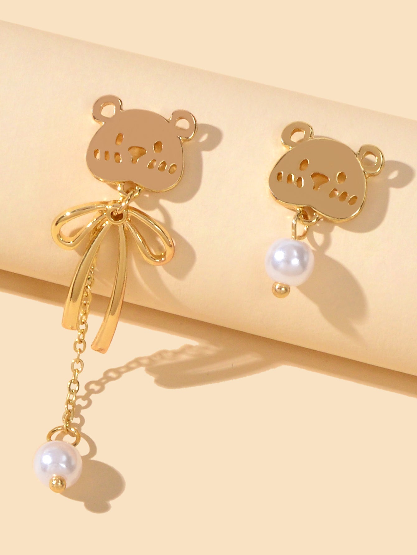 Asymmetrical Pearl Decoration Gold Long Chain Bear Dangle Stud Pierced Earrings-2