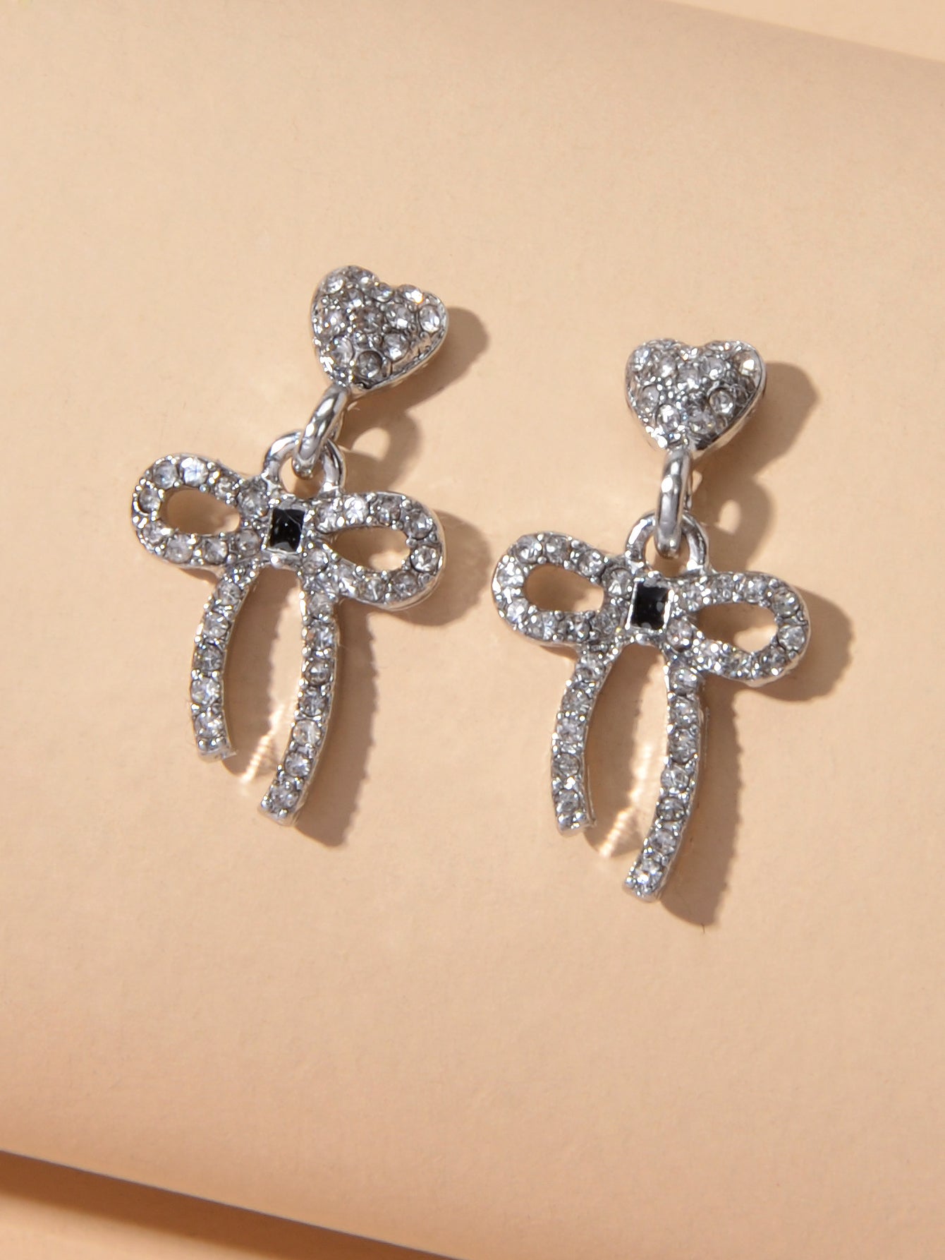 Luxury Full Rhinestone Silver Heart Bowknot Dangle Earrings Engagement Jewellery-2