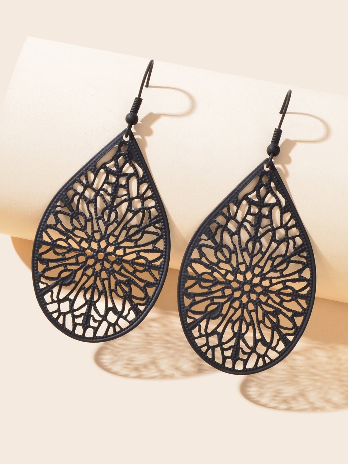 Vintage Black Flower Pattern Hollow Water Drop Earrings Trendy Women Accessories-3