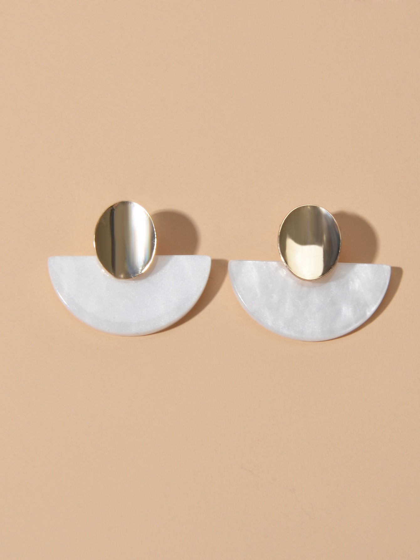 Unique Handmade Lightweight Gold Plated Geometric Fan-shaped Stud Chic Earrings-3
