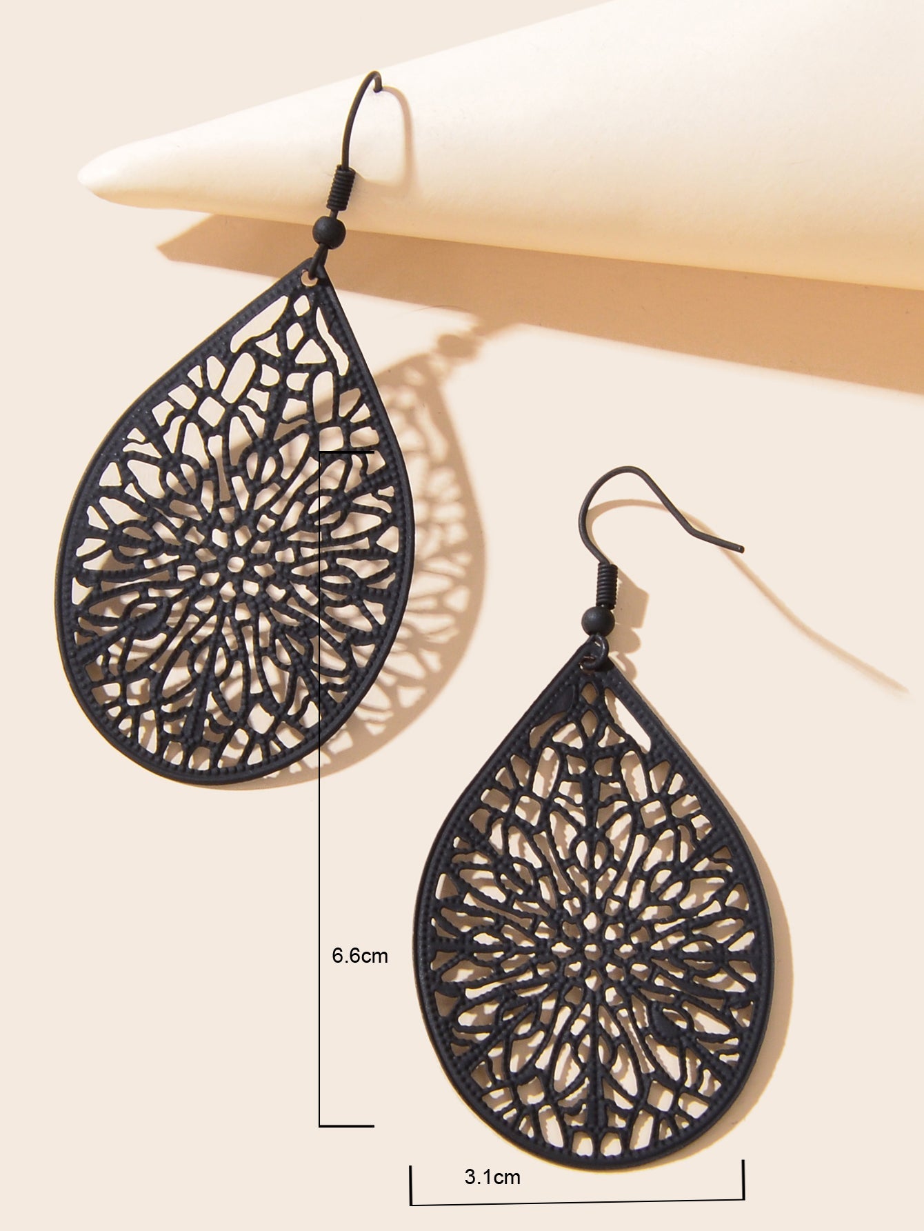 Vintage Black Flower Pattern Hollow Water Drop Earrings Trendy Women Accessories-4