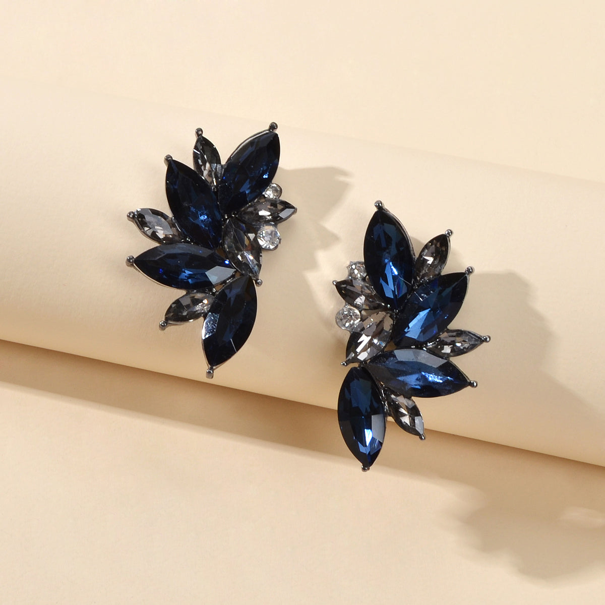 Female Luxurious Jewelry Sparkly Crystal Flower Stud Bridal Engagement Earrings-0
