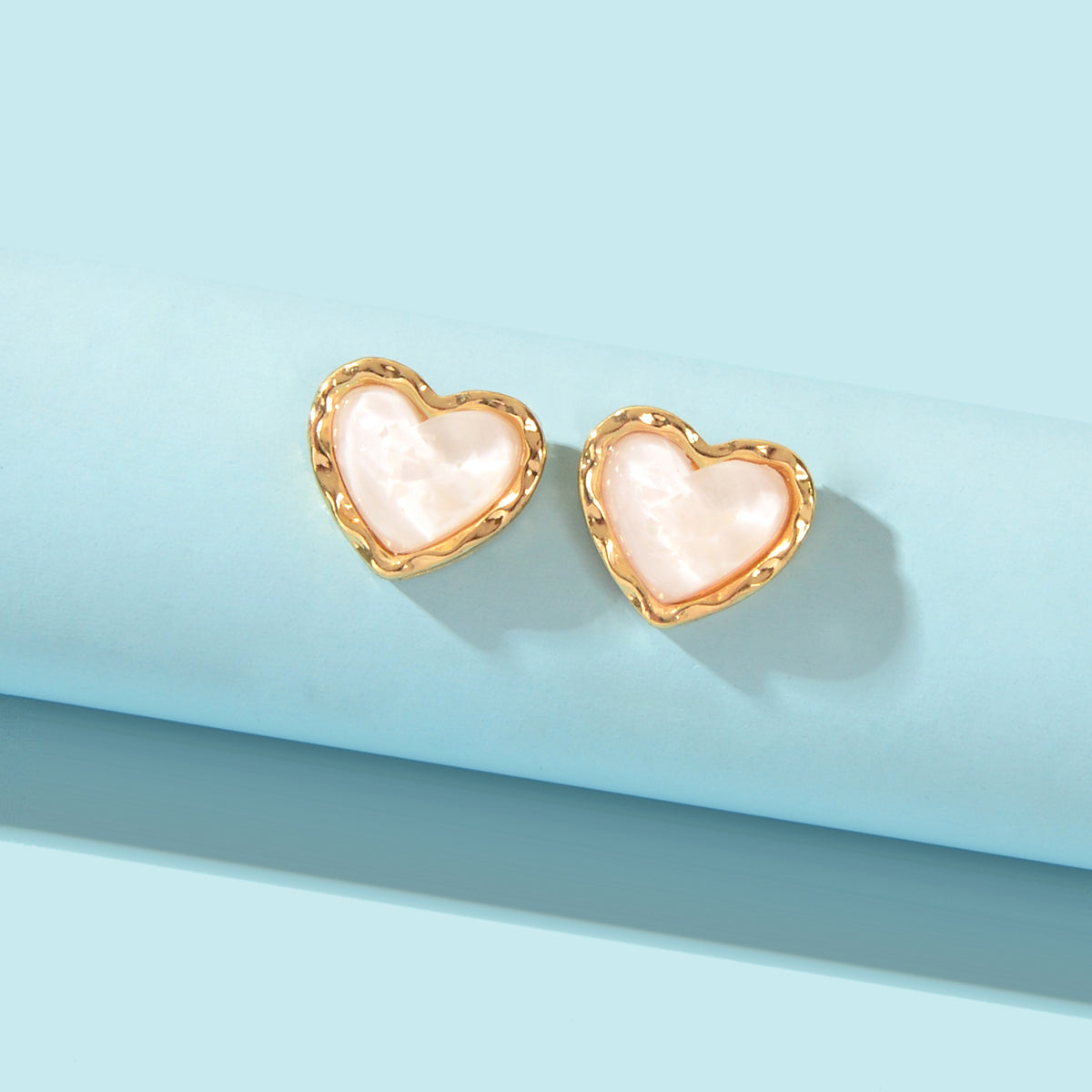 Exquisite Lightweight White Black Resin Heart Stud Earrings Valentine Jewellery-0