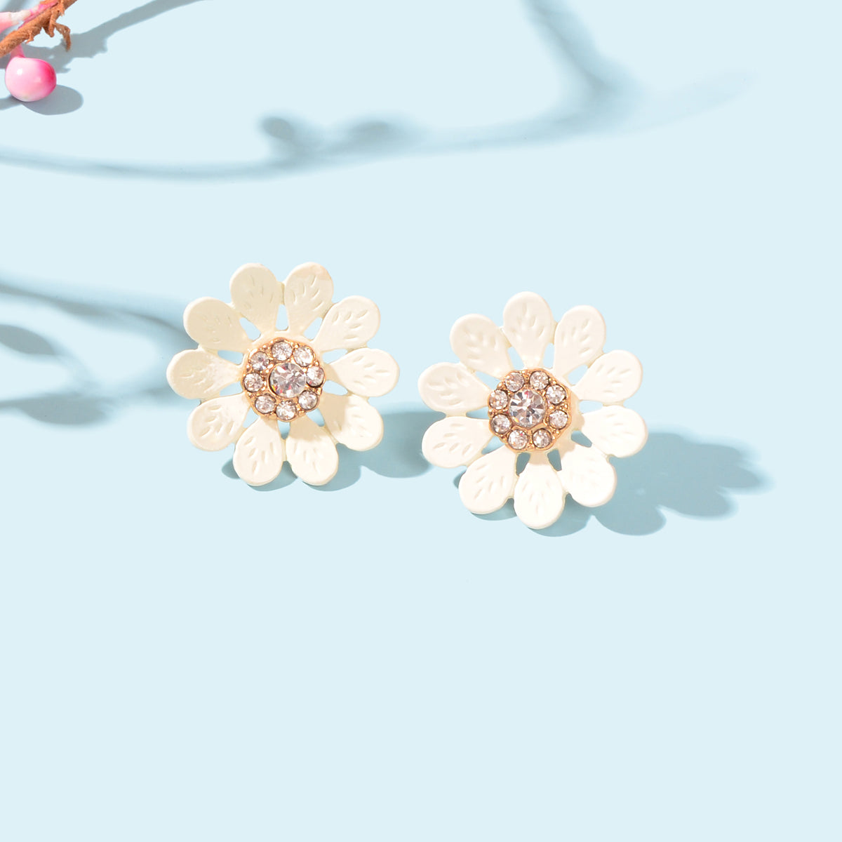 Romantic Chic Rhinestone Decoration White Flower Stud Earrings Sweet Jewellery-0