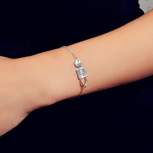 Elegant Women Accessories Minimalist Silver Chain Key Lock Charm Women Bracelet-1