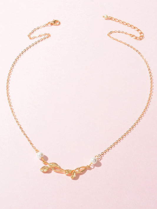 Designer Stylish Jewellery Gold Chain Pearl Decoration Gold Leaf Charm Necklace-1