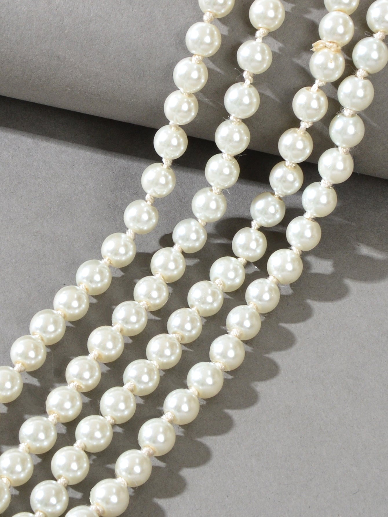 Luxurious Triple Layered White Pearl Statement Necklace Elegant Chunky Necklace-2