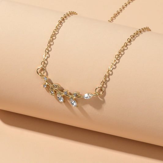 Shining Jewellery Rhinestone Decor Gold Silver Chain Leaf Charm Pendant Necklace-1