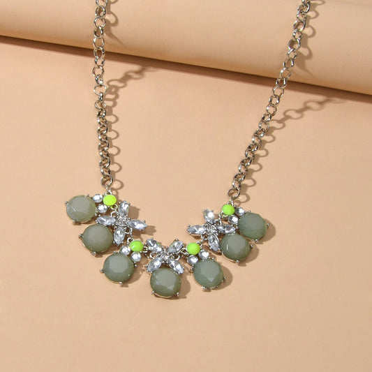Retro Court Style Acrylic Geometric Flower Chunky Collar Necklace Ladies Jewelry-1