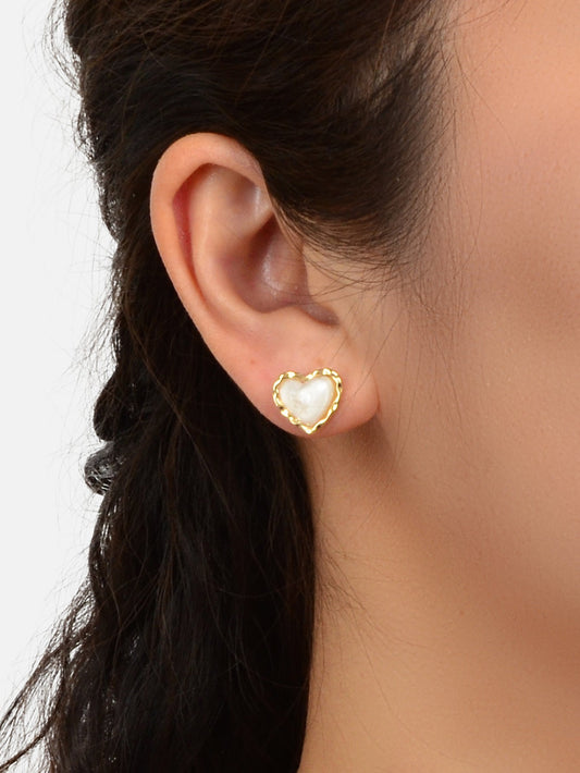 Exquisite Lightweight White Black Resin Heart Stud Earrings Valentine Jewellery-1