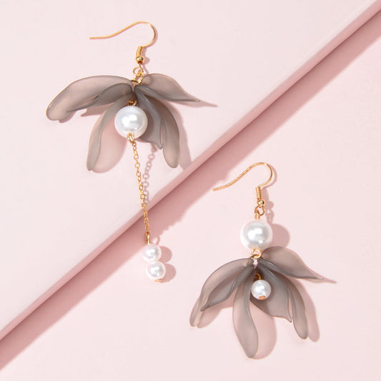 Charming Asymmetric Jewelry Gold Chain Pearl Grey Acrylic Petal Dangle Earrings-1
