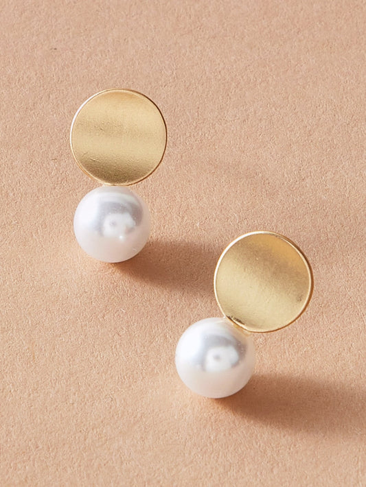 Dainty Round Gold Metal Pearl Daily Wear Stud Earrings Great Jewelry for Dating-1