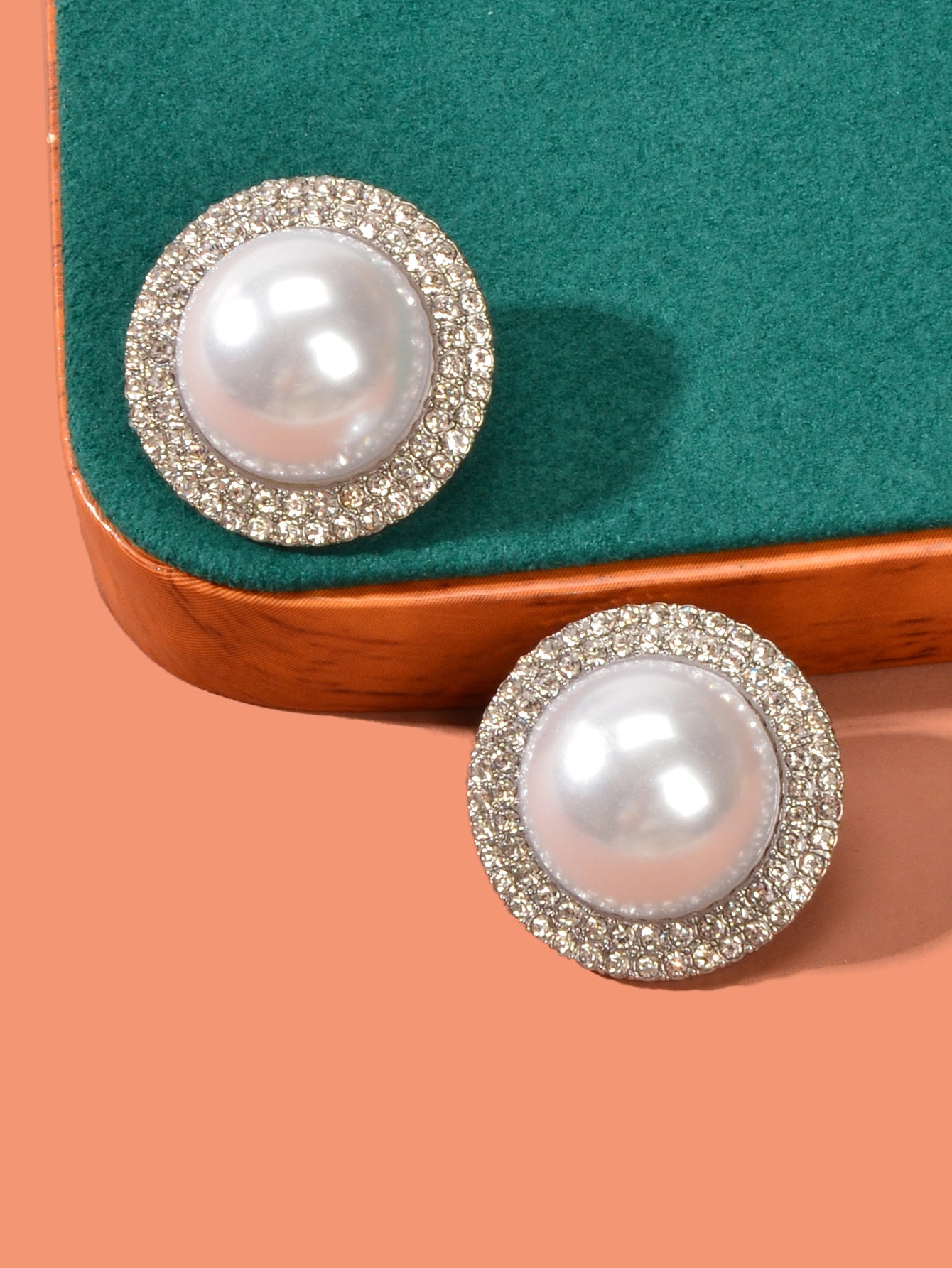 Luxurious Rhinestone Big Pearl Decor Round Stud Earrings Wedding Bridal Jewelry-2