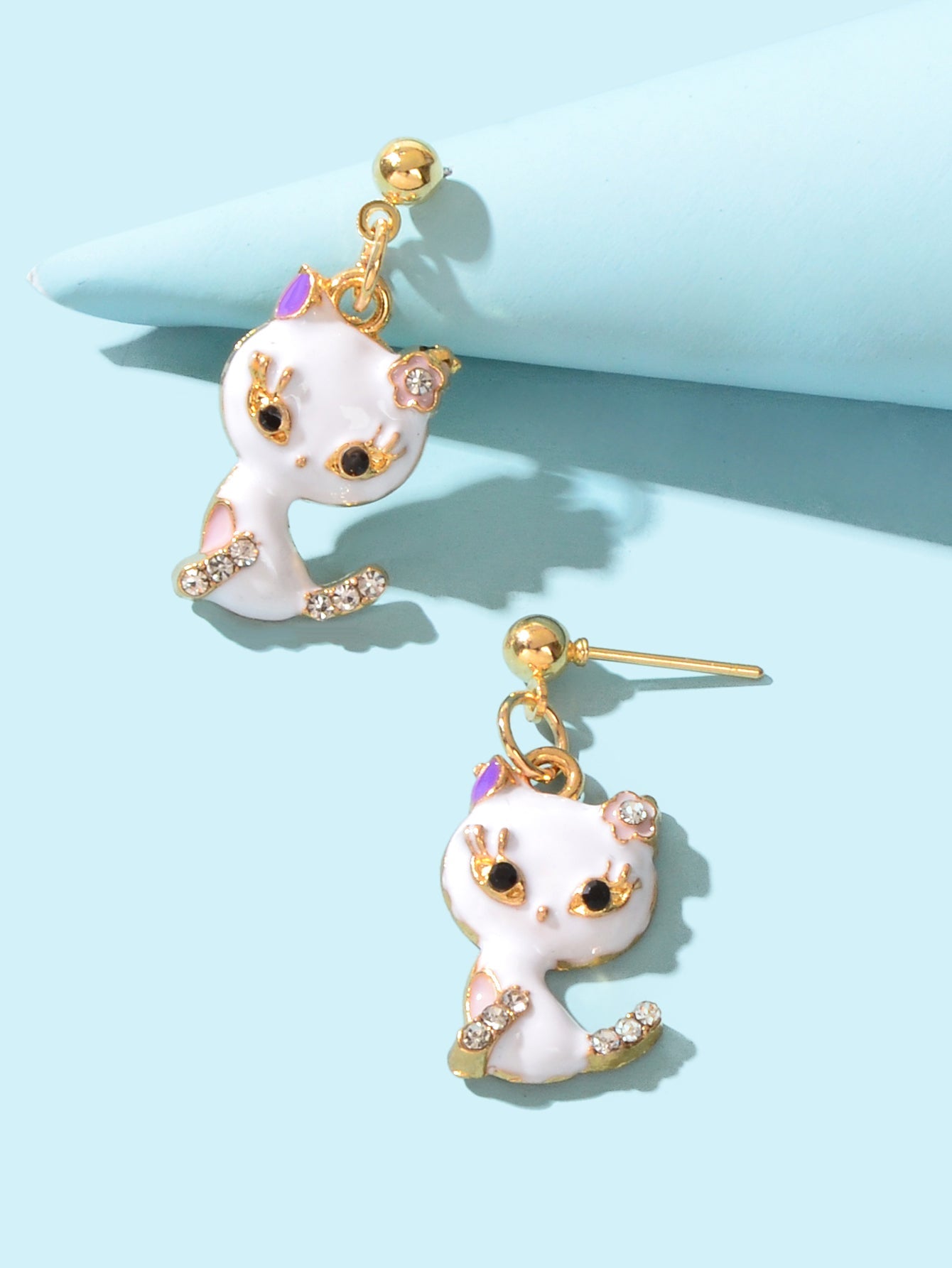 Lovely Cartoon Design Rhinestone White Enamel Cat Pendant Stud Pierced Earrings-2