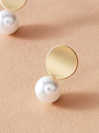 Dainty Round Gold Metal Pearl Daily Wear Stud Earrings Great Jewelry for Dating-2