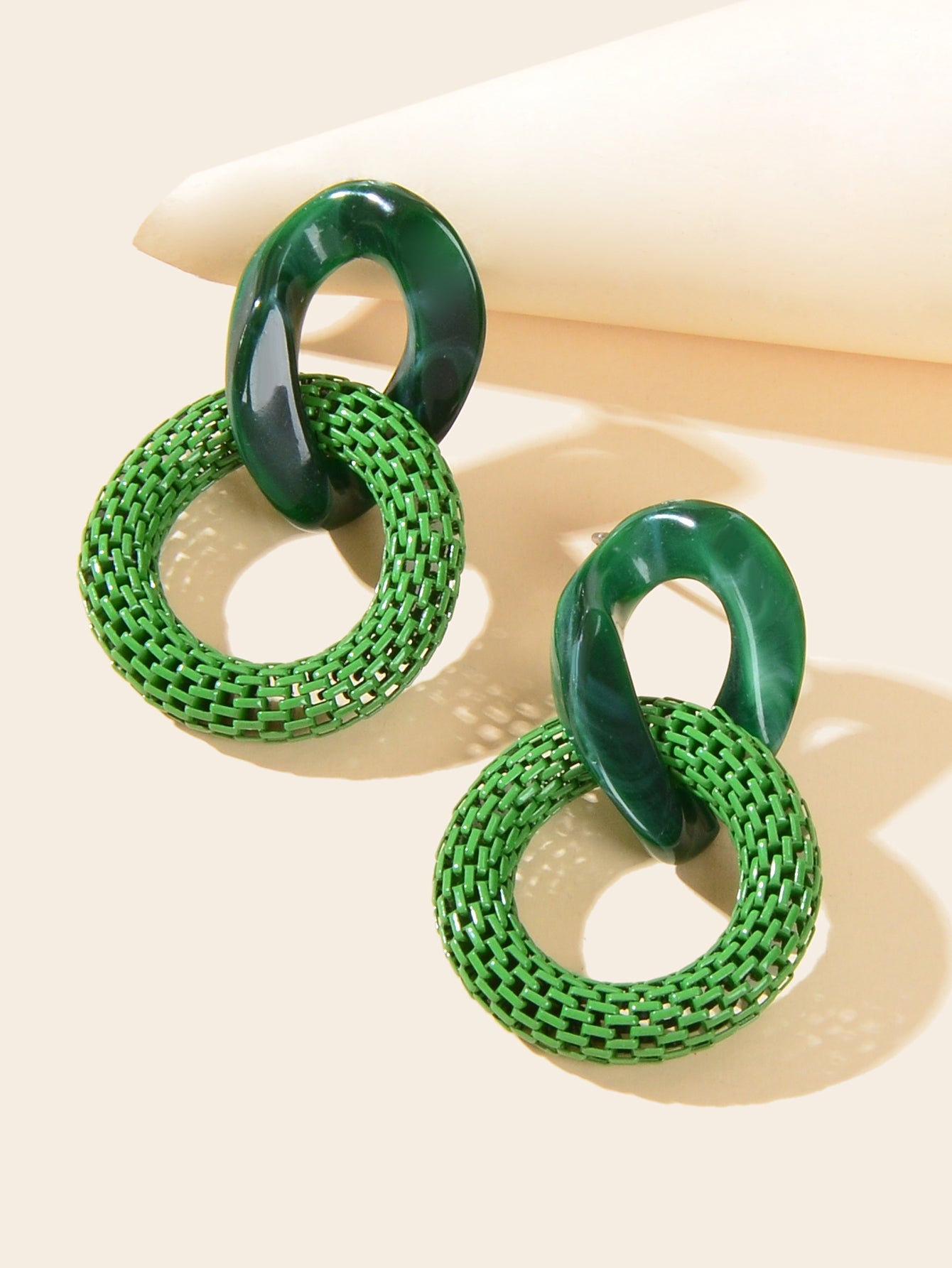 Green Red Resin Paper Clip Cuban Chain Link Dangling Party Earrings Ear Jewelry-2