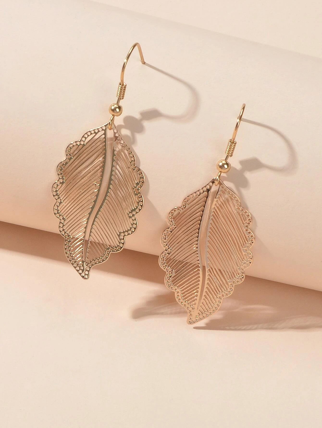 Hollow out Gold Tropical Leaf Drop Earrings Eardrop Accessories Dainty Jewellery-2