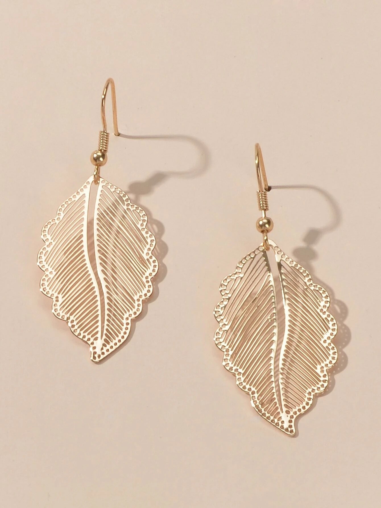 Hollow out Gold Tropical Leaf Drop Earrings Eardrop Accessories Dainty Jewellery-3