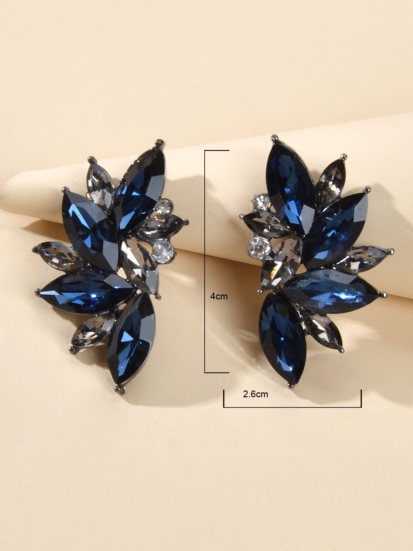 Female Luxurious Jewelry Sparkly Crystal Flower Stud Bridal Engagement Earrings-4