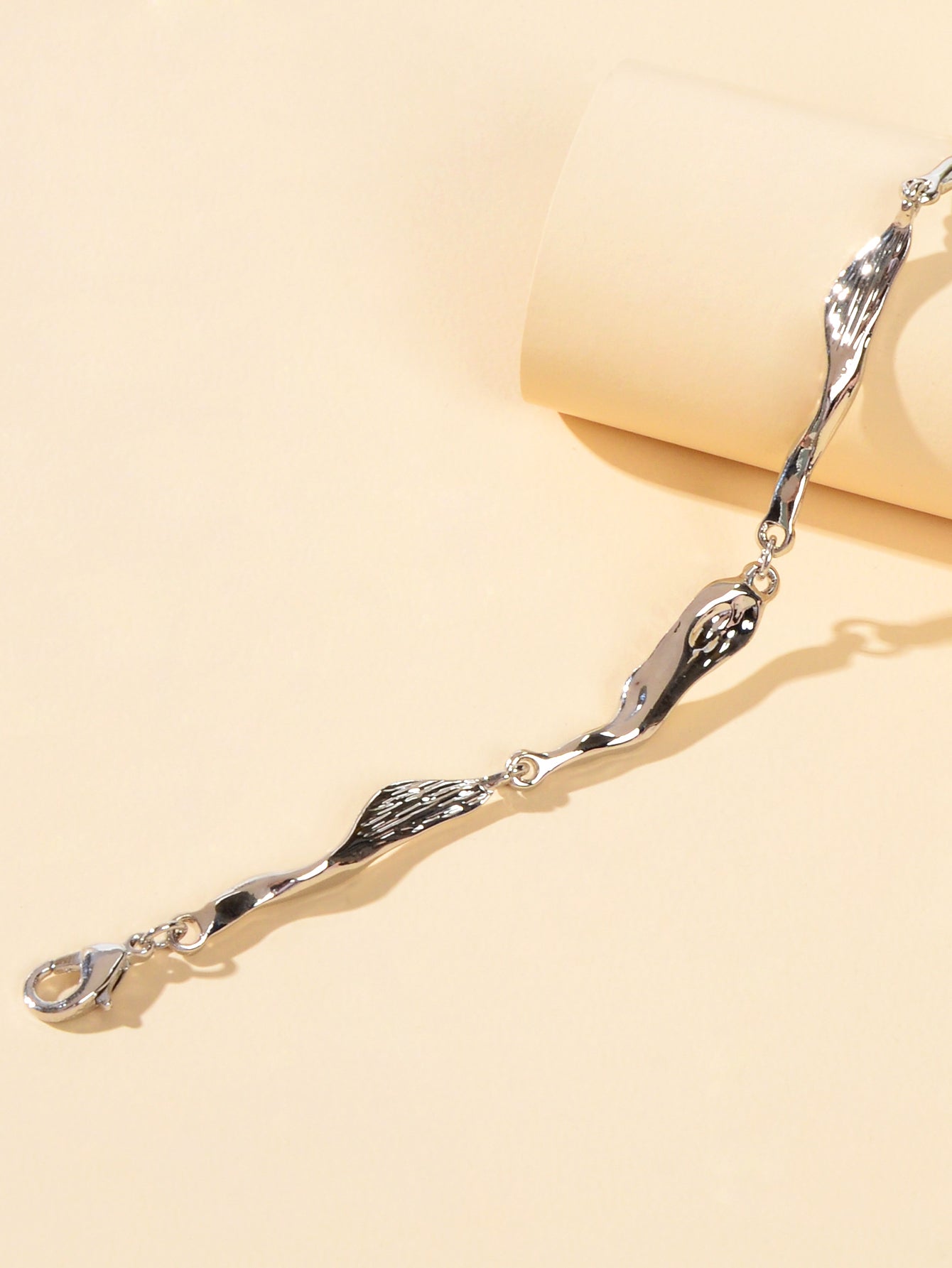 Designer Stylish Women Accessory Silver Metal Irregular Geometric Chain Bracelet-4